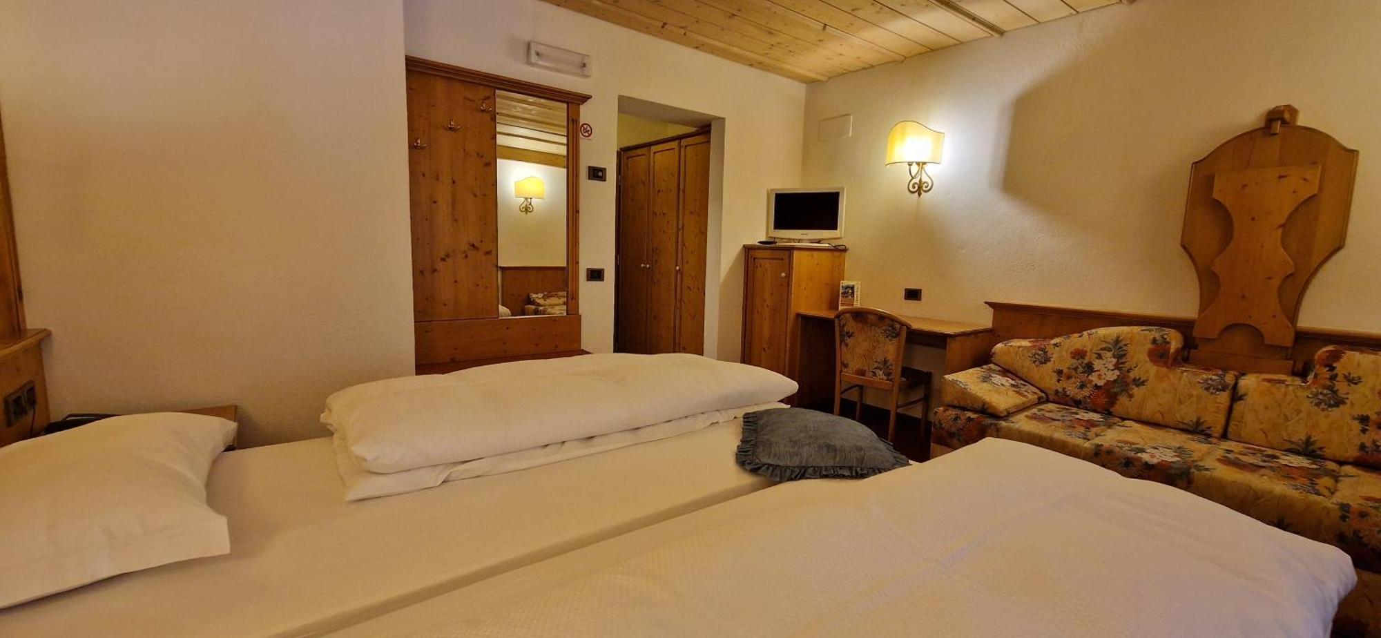 Hotel Roy Malga Ciapela Exterior foto